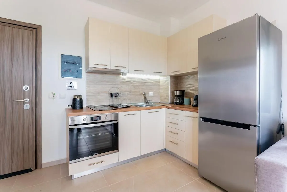 בית נופש הוילה קריופיגי Stylish Bedsit Getaway At Kriopighi
